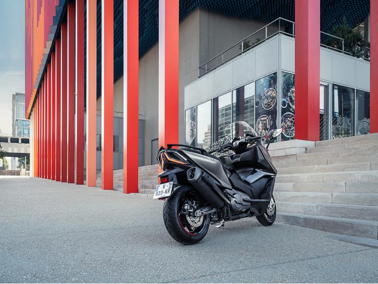 KYMCO AK PREMIUM