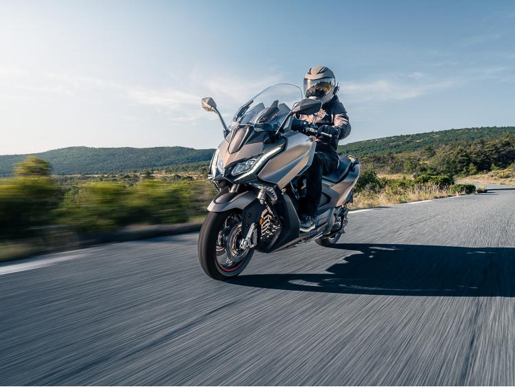 KYMCO AK PREMIUM
