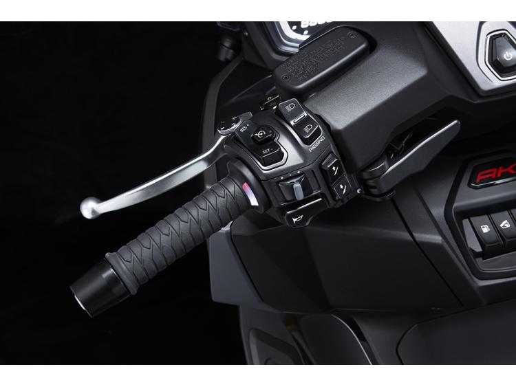 KYMCO AK PREMIUM