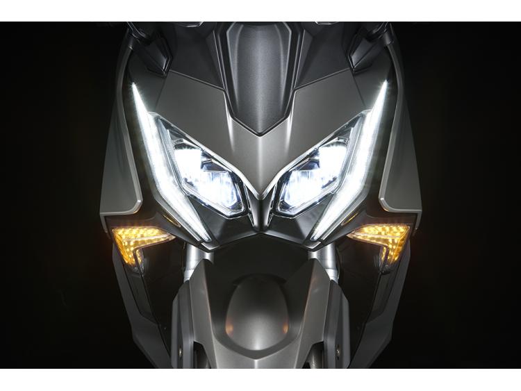 KYMCO AK PREMIUM